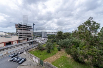 Apartamento T2 para Arrendamento em Carnide