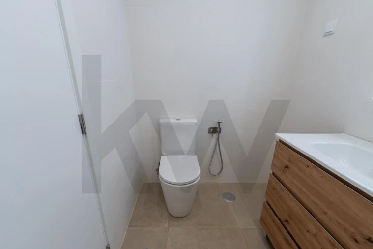 Apartamento T2 para Arrendamento em Carnide Foto 16