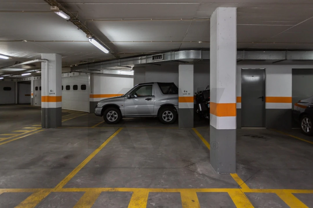 Apartamento T2 para Arrendamento em Carnide Foto 31