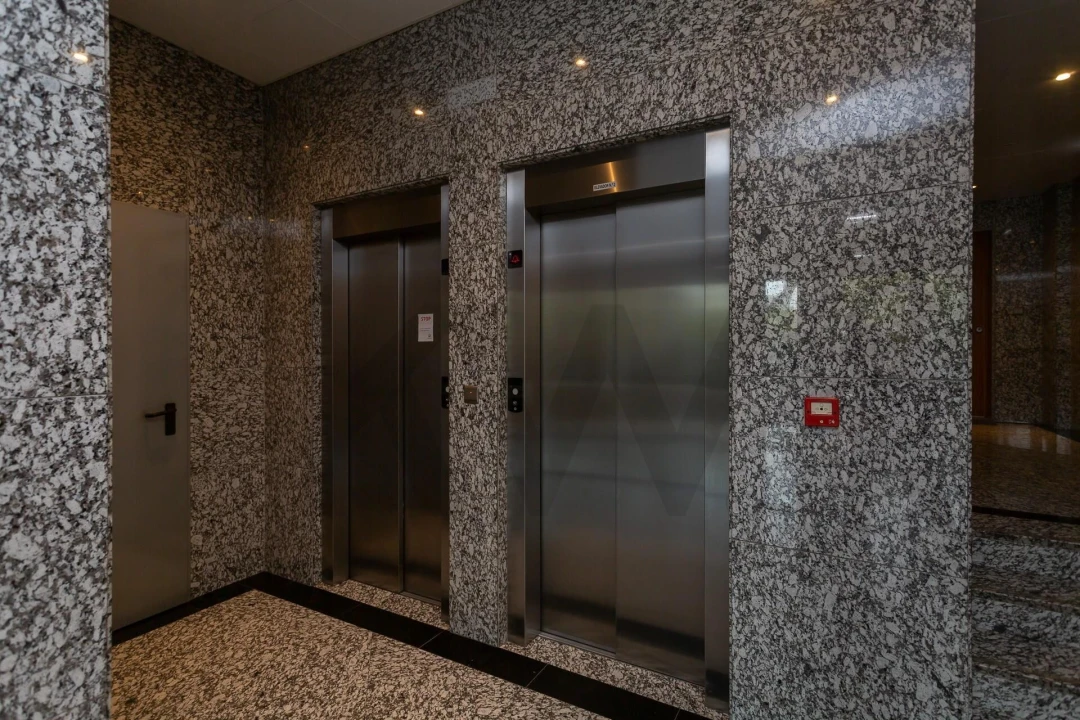 Apartamento T2 para Arrendamento em Carnide Foto 30