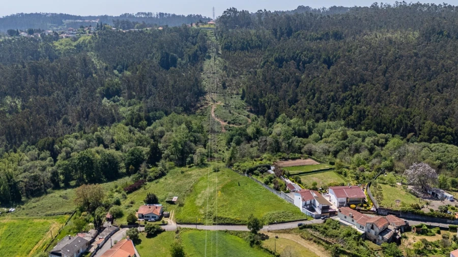 Terreno para Venda em O. Azeméis, Riba-Ul, Ul, Macinhata Seixa, Madail