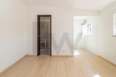 Apartamento T1 para Venda em São Vicente