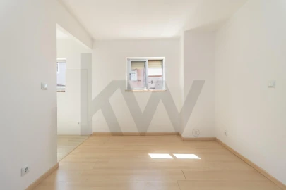 Apartamento T1 para Venda em São Vicente