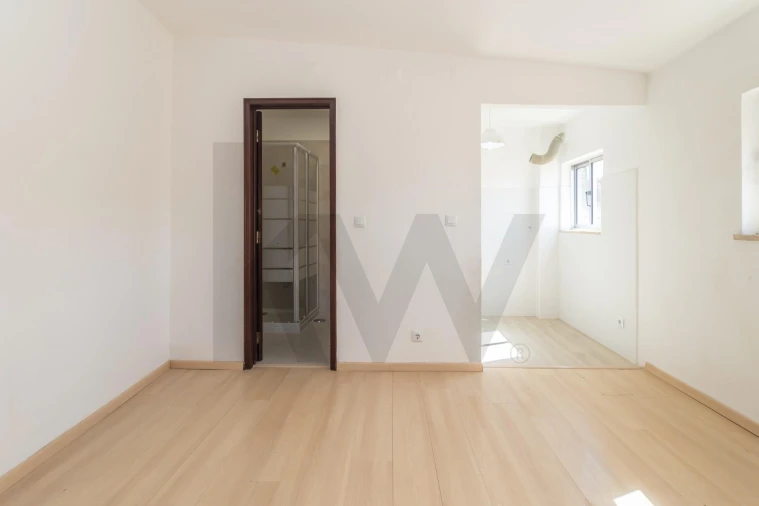 Apartamento T1 para Venda em São Vicente Foto 2