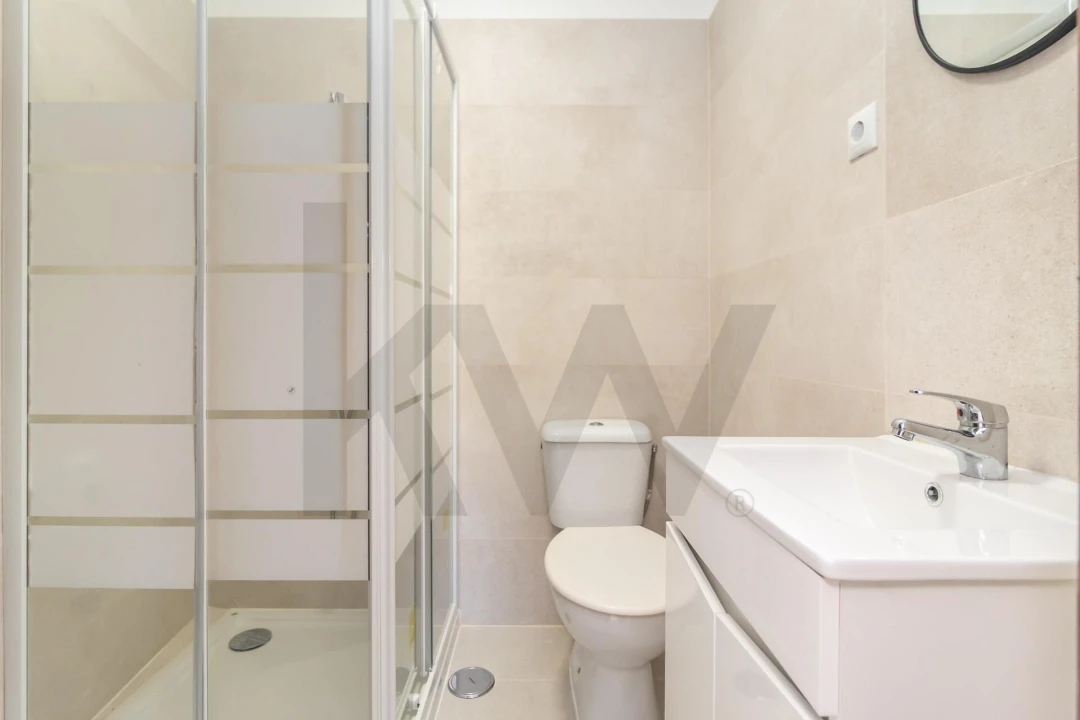 Apartamento T1 para Venda em São Vicente Foto 8