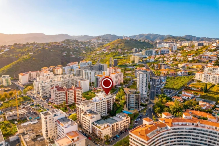 Moradia T3 para Venda em São Martinho Foto 30