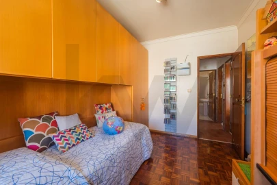 Apartamento T3 para Venda em Agualva e Mira-Sintra