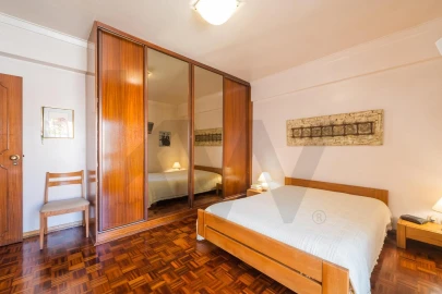 Apartamento T3 para Venda em Agualva e Mira-Sintra