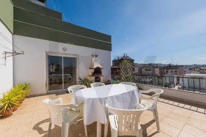 Apartamento T3 para Venda em Agualva e Mira-Sintra
