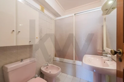 Apartamento T3 para Venda em Agualva e Mira-Sintra