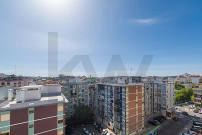 Apartamento T3 para Venda em Agualva e Mira-Sintra