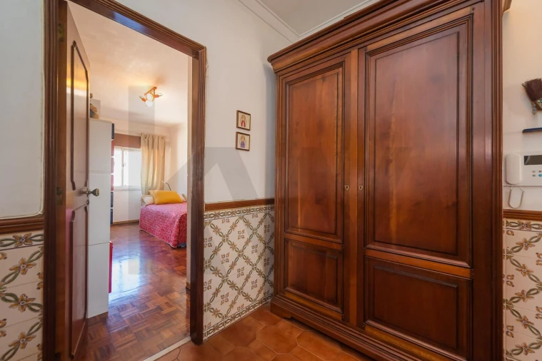 Apartamento T3 para Venda em Agualva e Mira-Sintra Foto 29