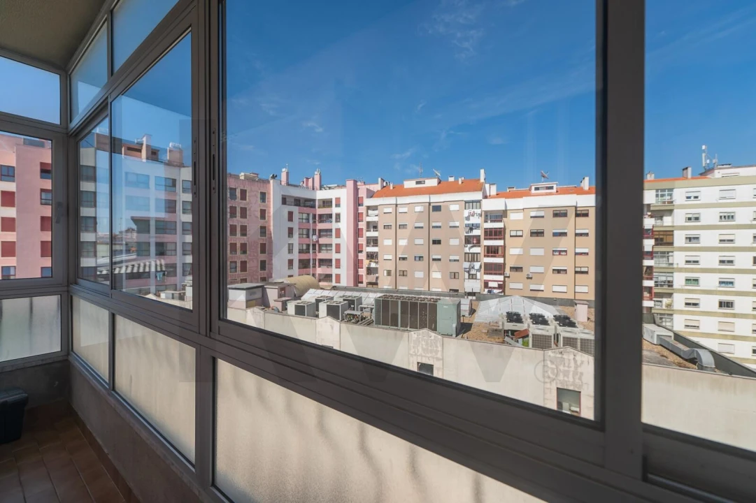 Apartamento T3 para Venda em Agualva e Mira-Sintra Foto 39