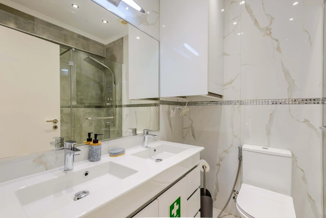 Apartamento T1 para Venda em Portimão Foto 11