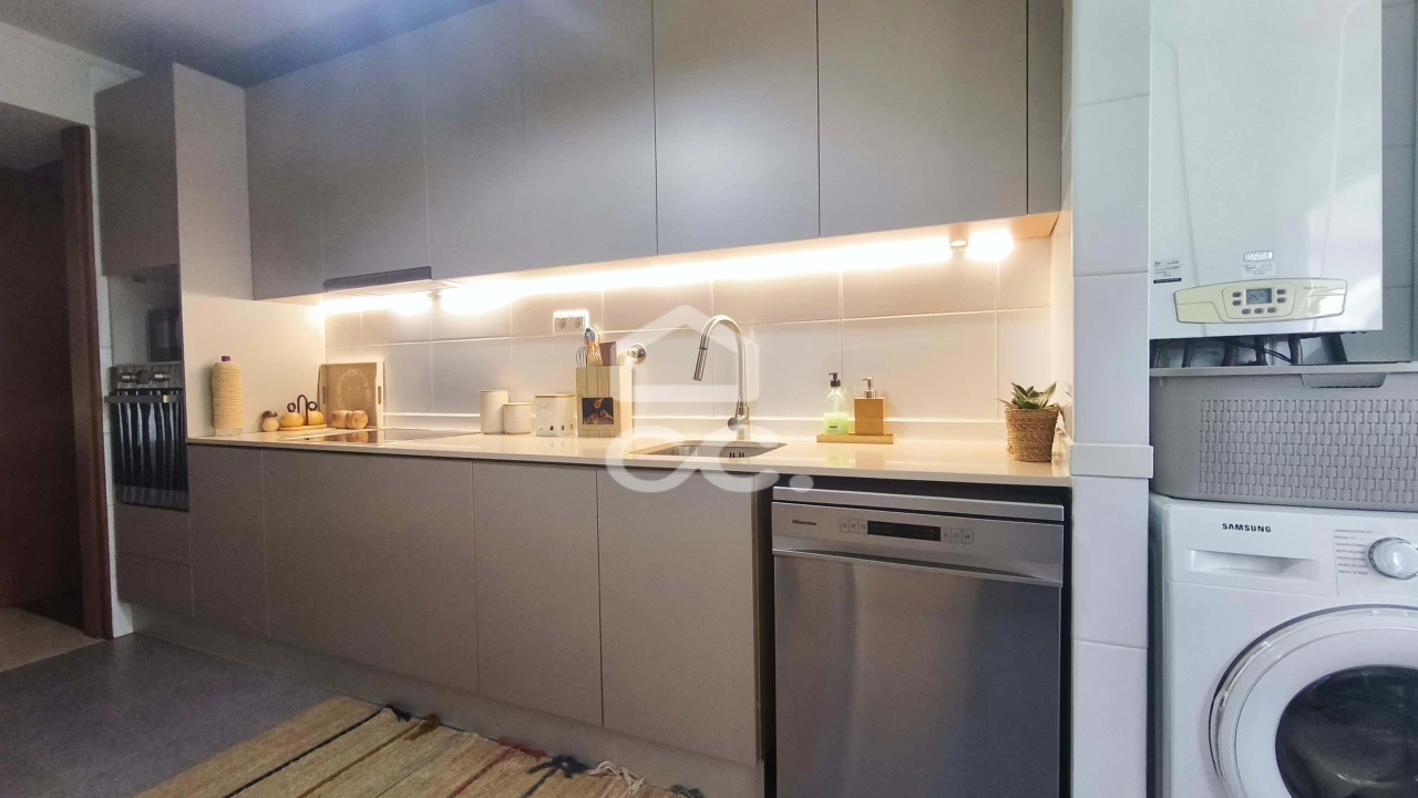 Apartamento T3 para Venda em Creixomil Foto 4