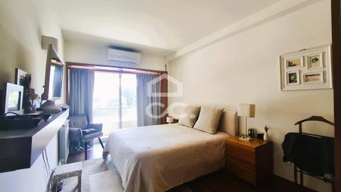 Apartamento T3 para Venda em Creixomil