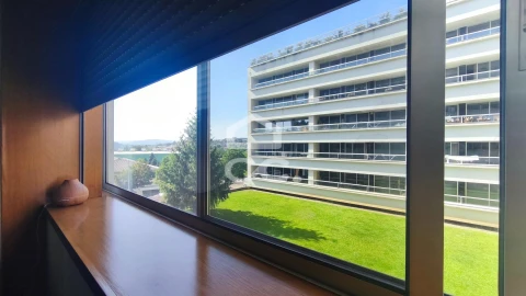 Apartamento T3 para Venda em Creixomil