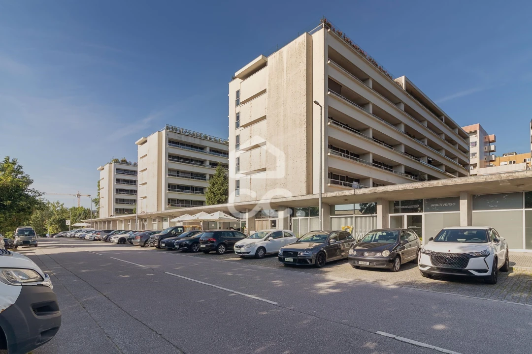 Apartamento T3 para Venda em Creixomil Foto 31