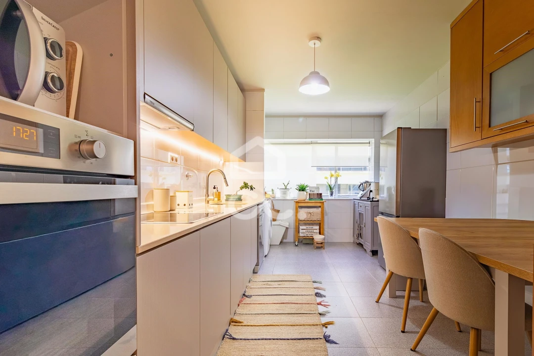 Apartamento T3 para Venda em Creixomil Foto 12