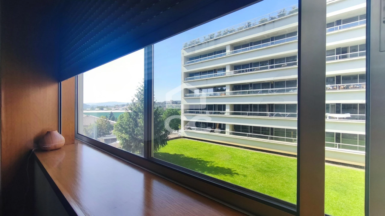 Apartamento T3 para Venda em Creixomil Foto 9