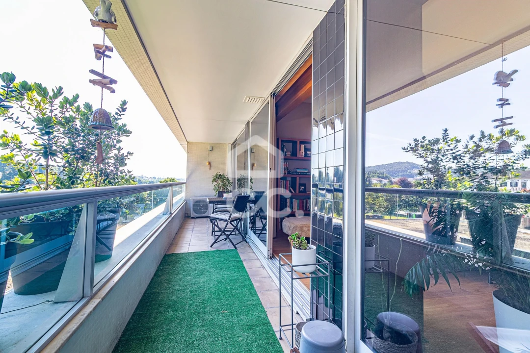 Apartamento T3 para Venda em Creixomil Foto 1