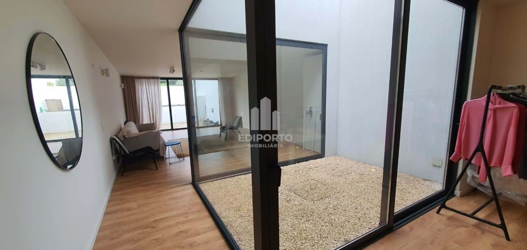 Apartamento T1 para Venda em Lordelo do Ouro e Massarelos Foto 8