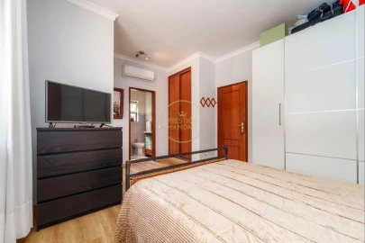 Moradia T3 para Venda em Olhão