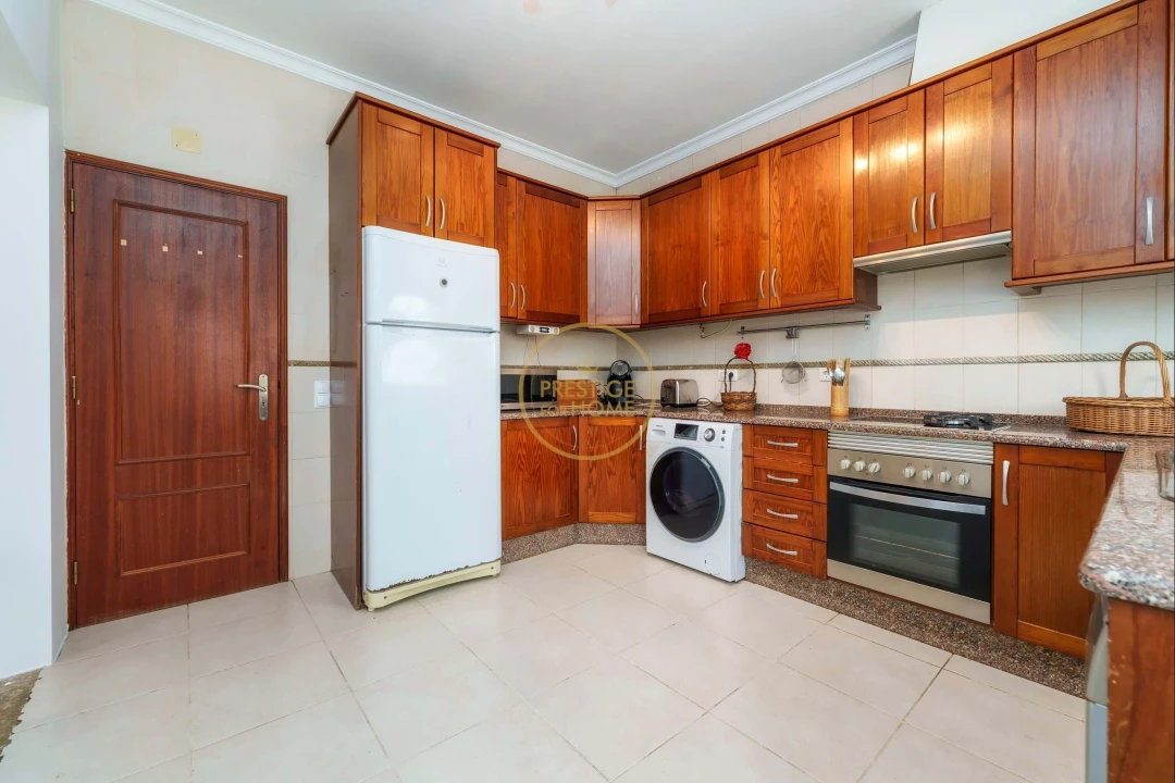 Moradia T3 para Venda em Olhão Foto 11