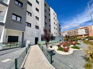 Apartamento T4 para Venda em Armação de Pera