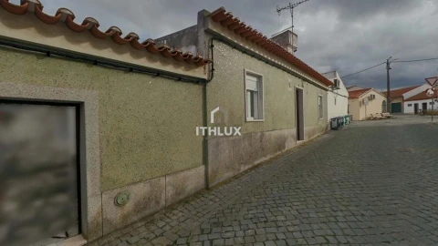 Moradia T2 para Venda em São Vicente e Ventosa