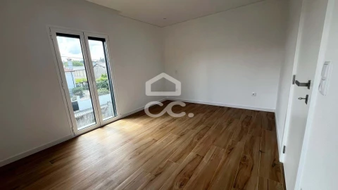 Terreno para Arrendamento em Sousela