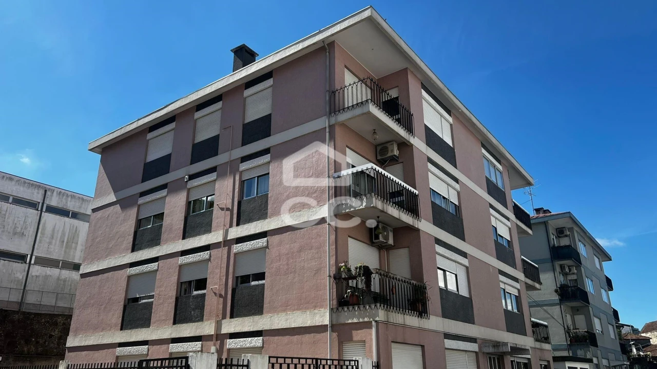 Apartamento T3 para Venda em Penafiel Foto 3