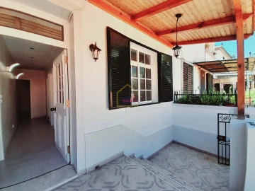 Moradia T2 para Venda em Funchal (São Pedro)