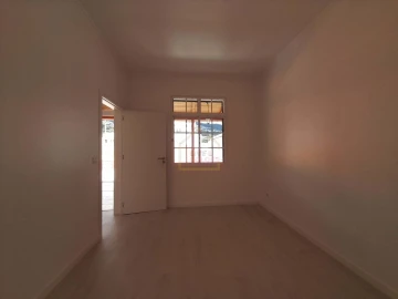 Moradia T2 para Venda em Funchal (São Pedro)