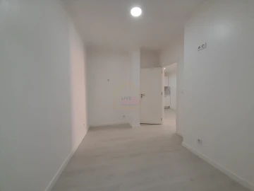 Moradia T2 para Venda em Funchal (São Pedro)