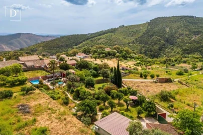 Moradia T7 para Venda em Monchique