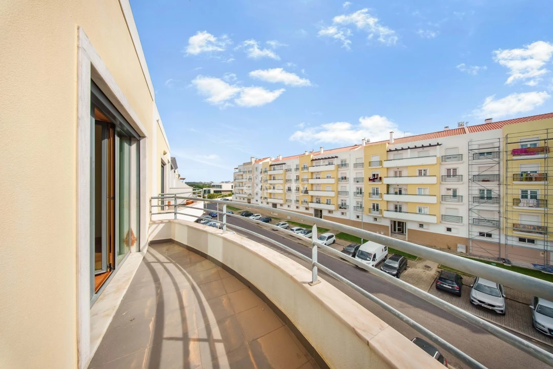Apartamento T2 para Arrendamento em Mafra Foto 25