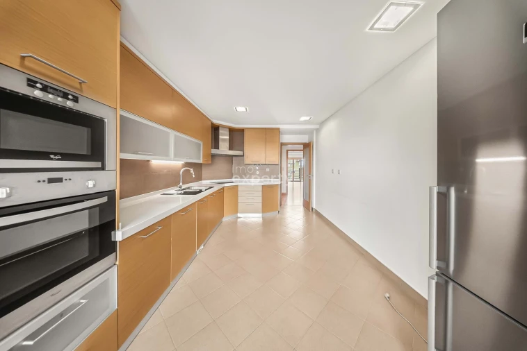 Apartamento T2 para Arrendamento em Mafra Foto 5