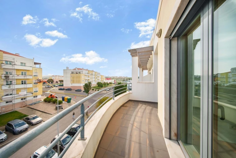 Apartamento T2 para Arrendamento em Mafra Foto 12