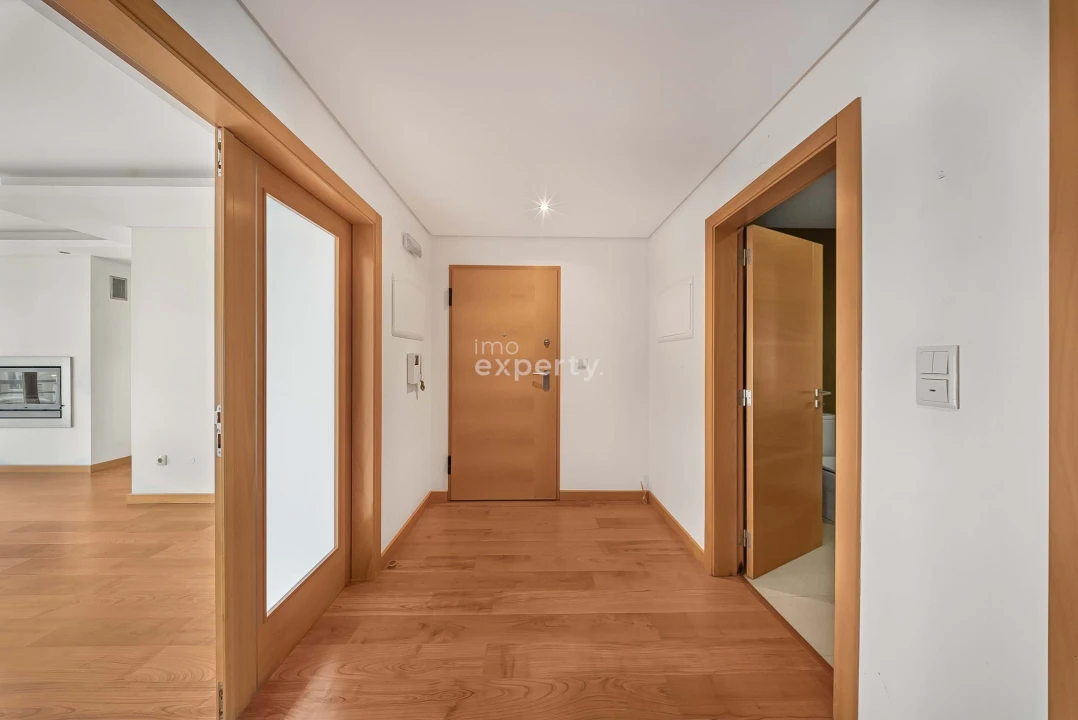 Apartamento T2 para Arrendamento em Mafra Foto 17