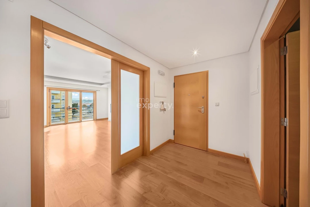 Apartamento T2 para Arrendamento em Mafra Foto 14