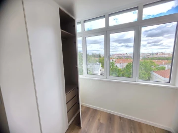 Apartamento T3 para Venda em Benfica