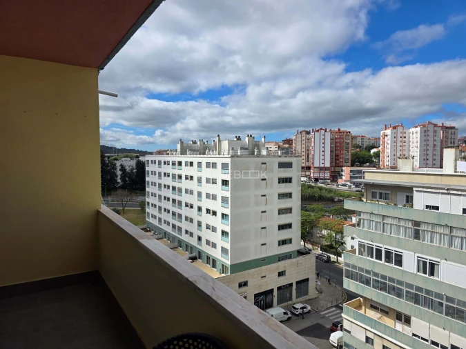 Apartamento T3 para Venda em Benfica Foto 3