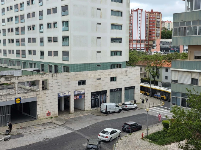 Apartamento T3 para Venda em Benfica Foto 6