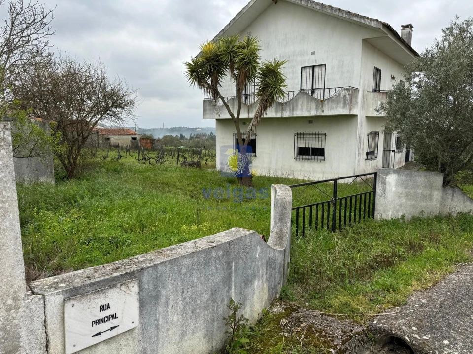 Moradia T4 para Venda em São Pedro de Tomar Foto 50