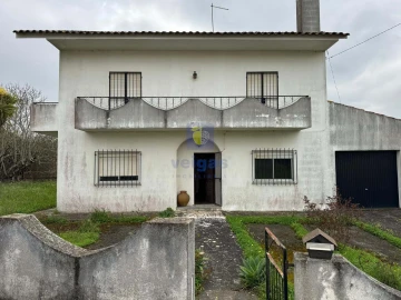 Moradia T4 para Venda em São Pedro de Tomar