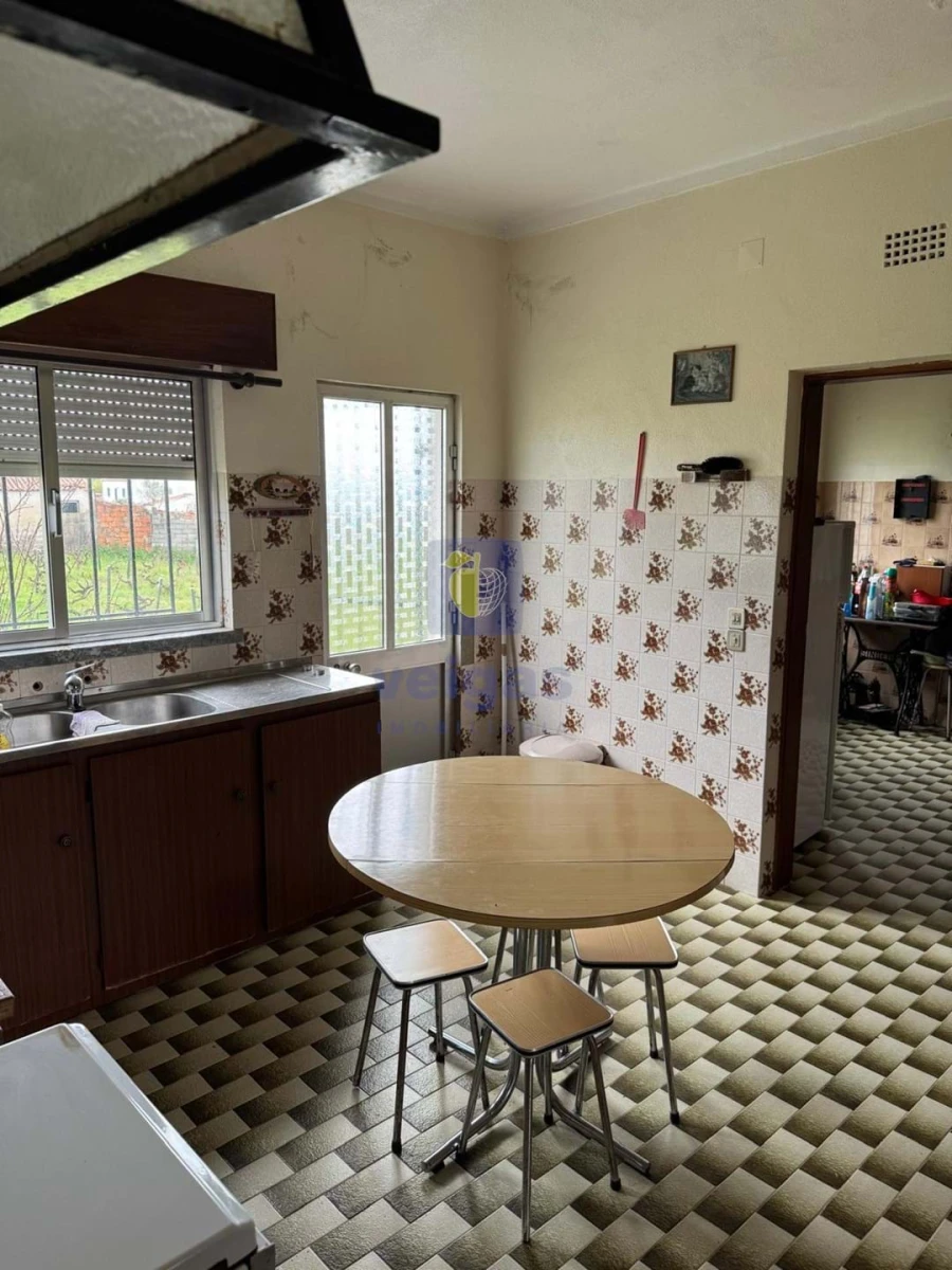 Moradia T4 para Venda em São Pedro de Tomar Foto 28