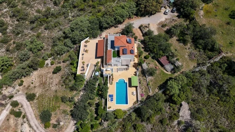 Moradia T6 para Venda em Loule (São Clemente)