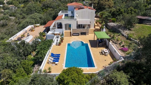 Moradia T6 para Venda em Loule (São Clemente)