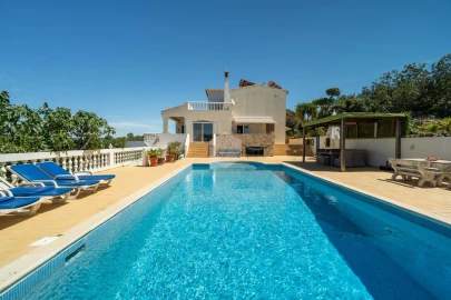 Moradia T6 para Venda em Loule (São Clemente)